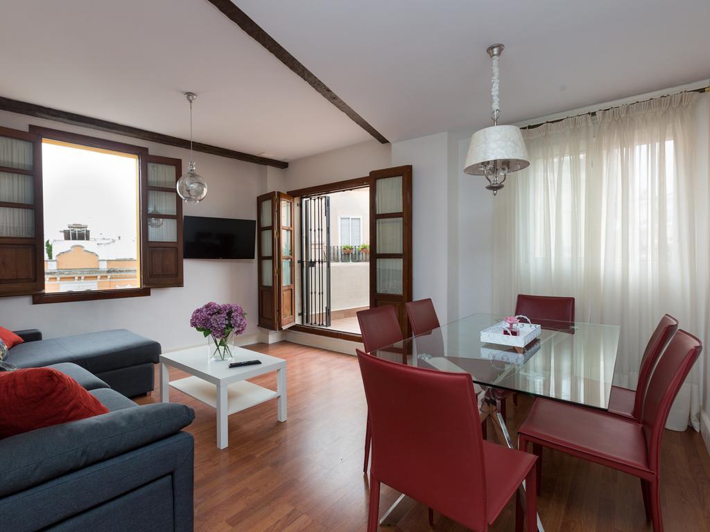 Sebrilla Duplex Amor De Dios Appartement