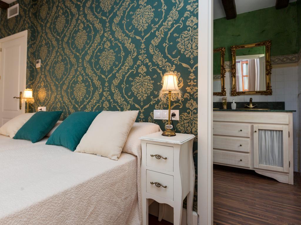 Sebrilla Duplex Amor De Dios Apartment Seville